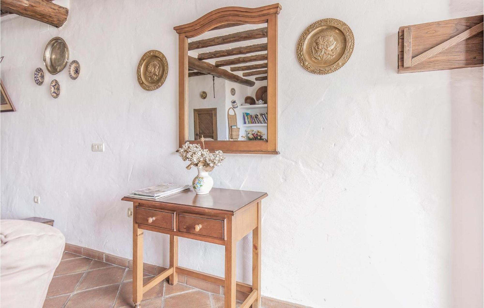 Cozy Home In Zahara De La Sierra With Kitchen Eksteriør bilde