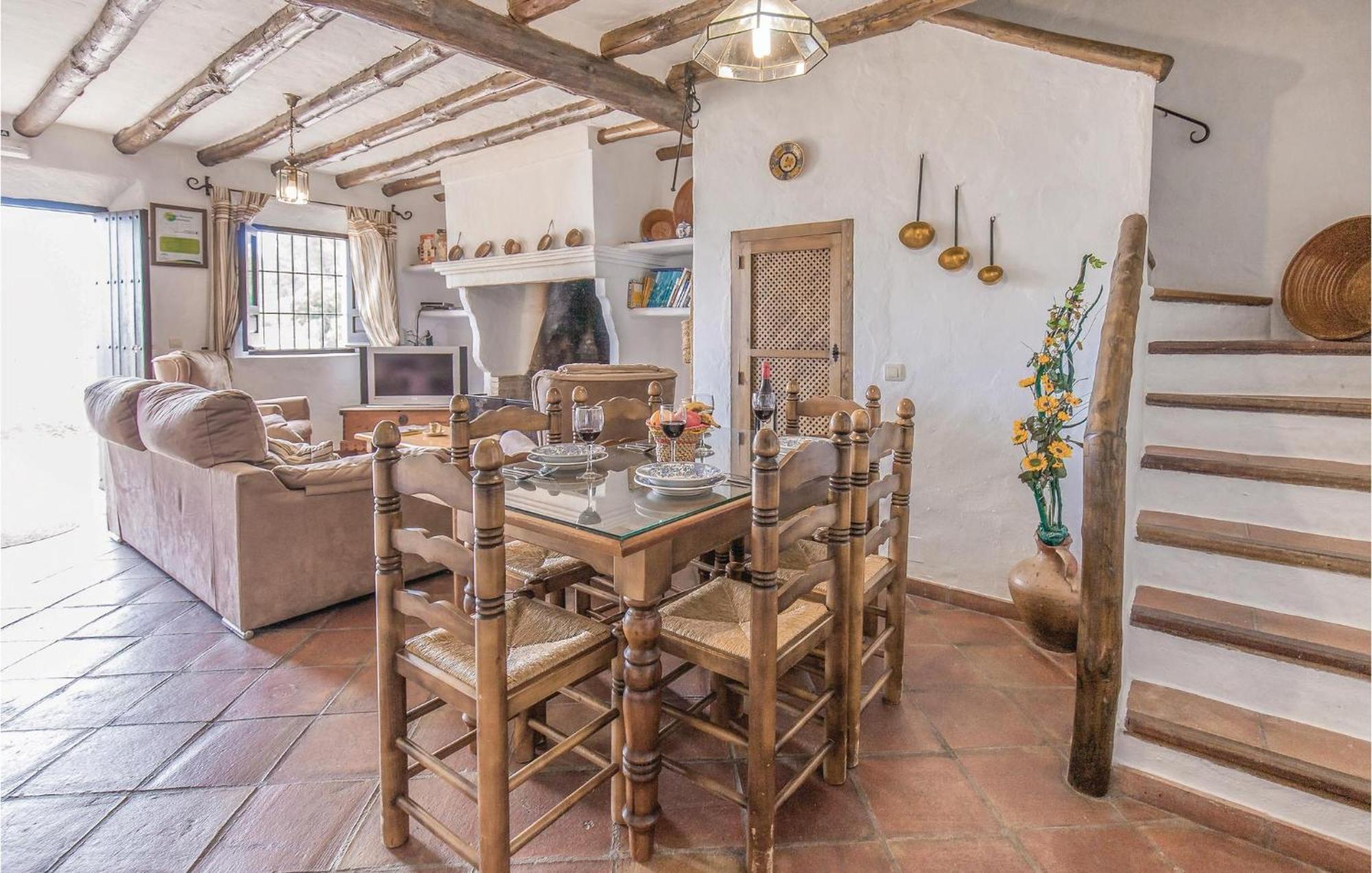 Cozy Home In Zahara De La Sierra With Kitchen Eksteriør bilde